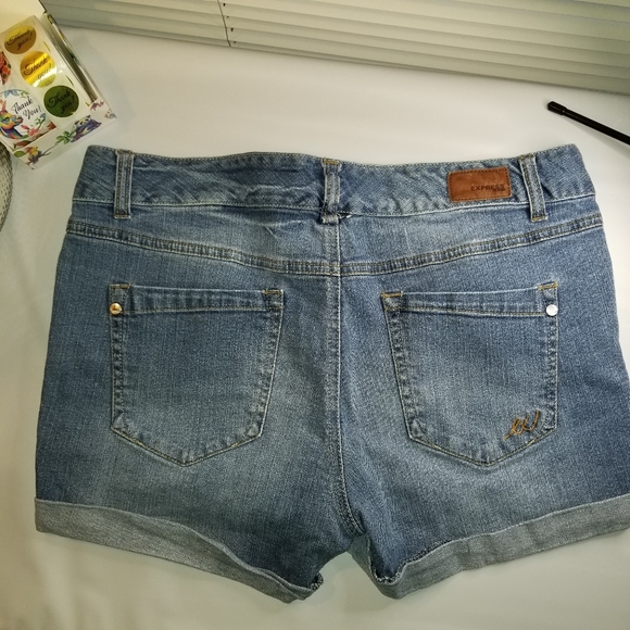 Express jean shorts - Picture 11 of 15